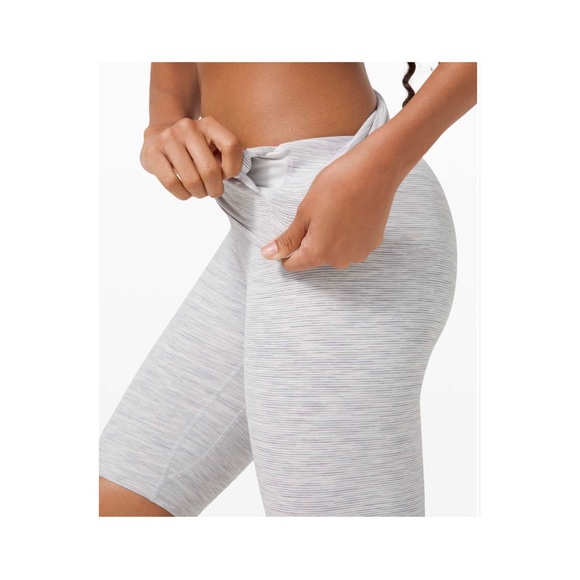 Lululemon SHR Shorts - Picture 5 of 5